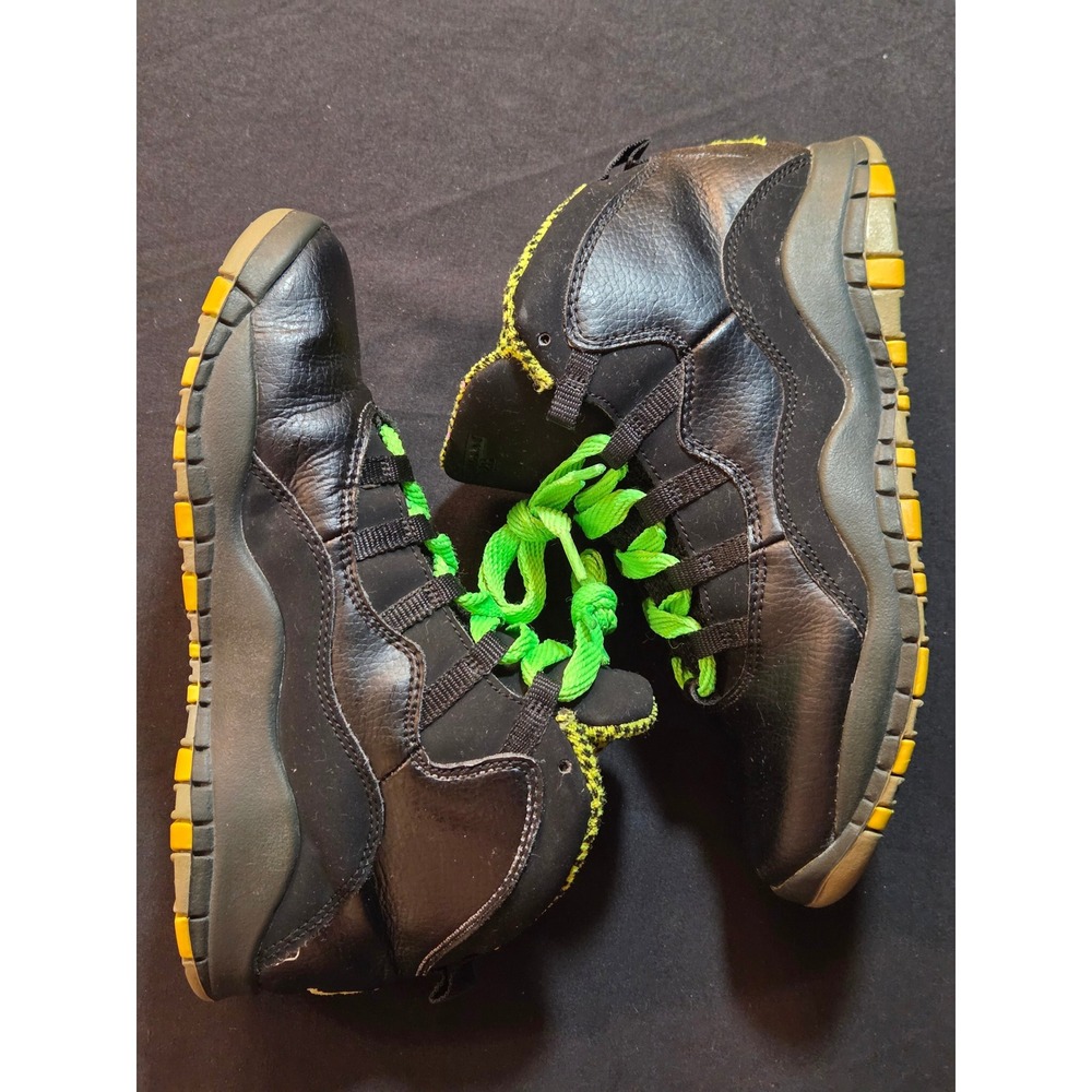 Air Jordan‎ 10 Retro GS Black Venom Green Youth Sneakers Size 2.5Y